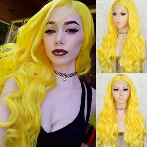 - 22” YELLOW BODY WAVY  LACE FRONT WIG *NEW*